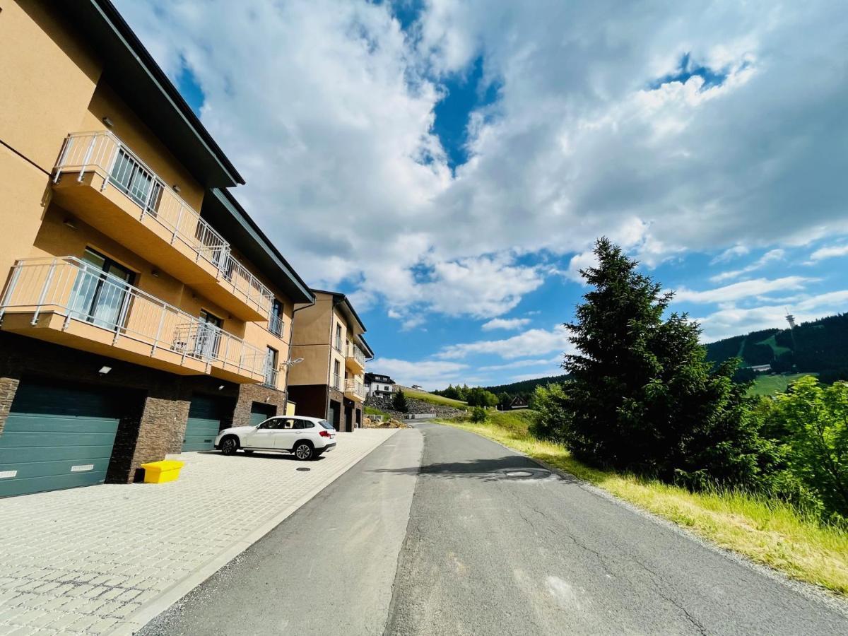 Apartmany Na Vyhledech Loučná pod Klínovcem Extérieur photo